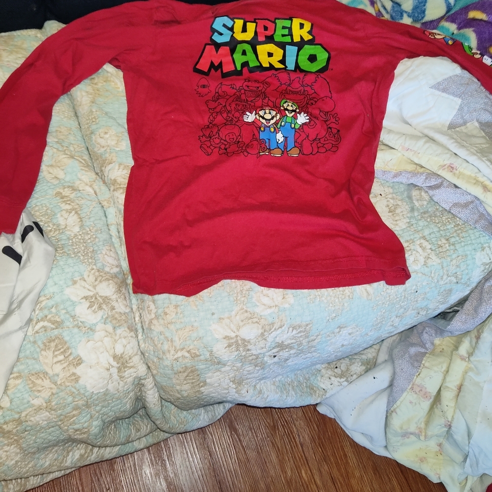 Boys Super Mario Brothers long sleeve shirt